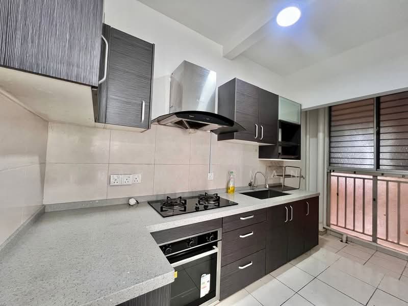 Sky Awani Residensi 1 untuk Untuk Disewa - RM 1,700 /bulan, Mac 2026 - Kitchen - PropertyGuru.com.my