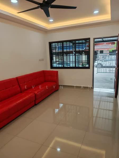 1-storey Terraced House for Rent in Skudai (Johor) - Evelyn Tan - Living Room - PropertyGuru.com.my