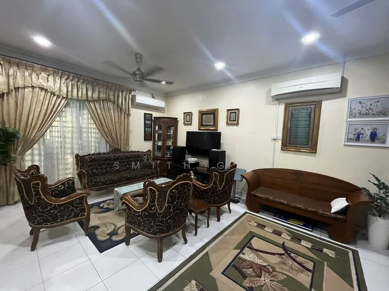 Taman Sri Pulai Perdana untuk Untuk Dijual - RM 640,000, Mac 2026 - Living Room - PropertyGuru.com.my
