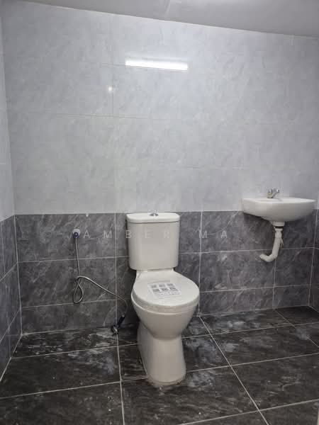 Office for Rent in Johor Bahru (Johor) - Amber Ma - Bathroom - PropertyGuru.com.my