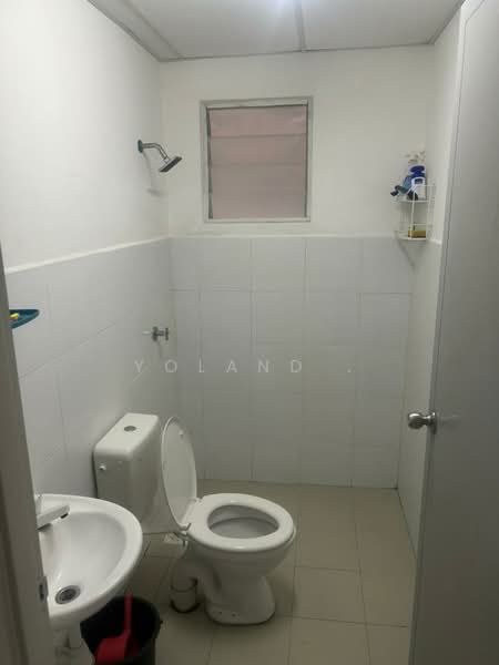 Apartment for Rent at Denai Nusantara Apartment - Yoland . - Bathroom - PropertyGuru.com.my