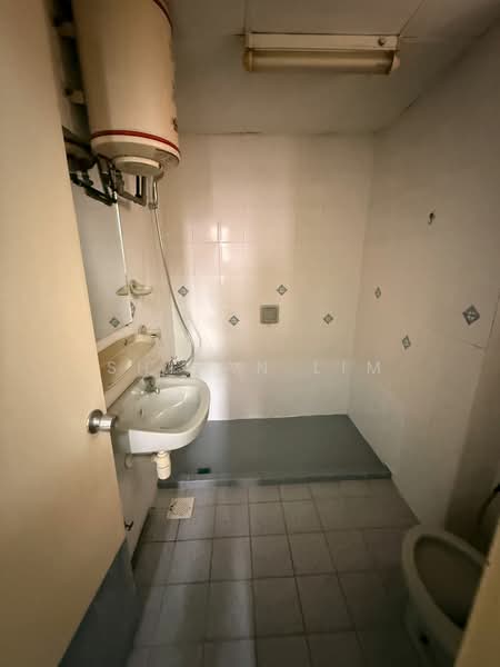 Villa Angsana untuk Untuk Dijual - RM 330,000, Mac 2026 - Bathroom - PropertyGuru.com.my