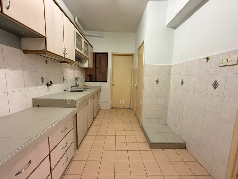 Villa Angsana untuk Untuk Dijual - RM 330,000, Mac 2026 - Kitchen - PropertyGuru.com.my