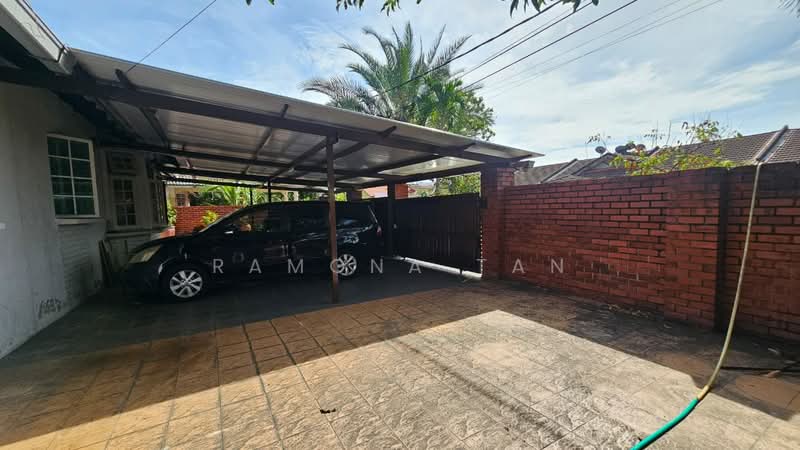 Taman Seri Cempaka untuk Untuk Dijual - RM 500,000, Mac 2026 - Car Park - PropertyGuru.com.my