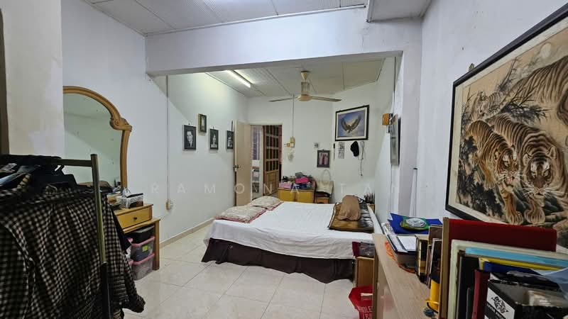 Taman Seri Cempaka untuk Untuk Dijual - RM 500,000, Mac 2026 - Bedroom - PropertyGuru.com.my