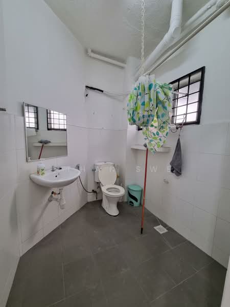 2-storey Terraced House for Sale in Seksyen 6 (Kota Damansara) - Ethan Swe - Bathroom - PropertyGuru.com.my