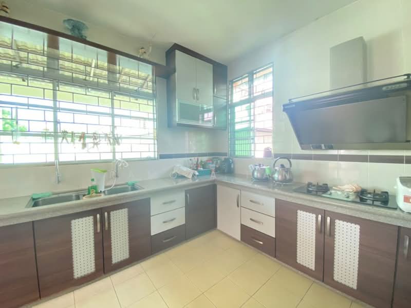 Twin Villa for Rent in Taman Permatang Pasir Permai (Alai) - Ramona Tan - Kitchen - PropertyGuru.com.my