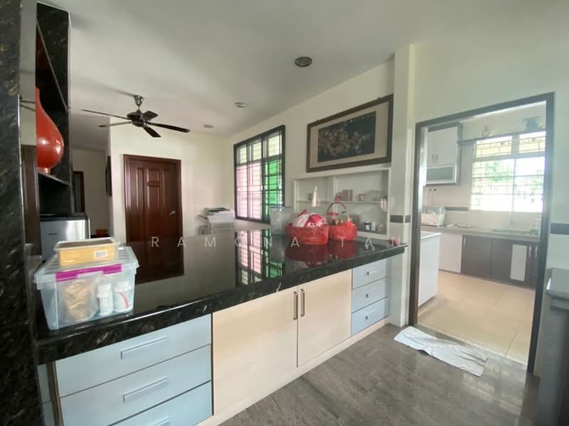 Twin Villa for Rent in Taman Permatang Pasir Permai (Alai) - Ramona Tan - Kitchen - PropertyGuru.com.my