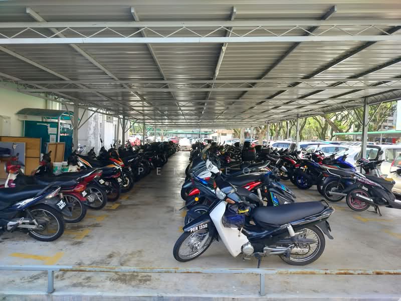 Taman Bukit Jambul untuk Untuk Disewa - RM 1,100 /bulan, Mac 2026 - Car Park - PropertyGuru.com.my