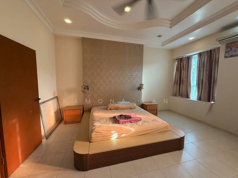 Taman Bukit Piatu Mutiara untuk Untuk Dijual - RM 580,000, Mac 2026 - Bedroom - PropertyGuru.com.my