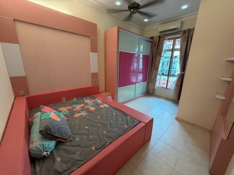 Taman Bukit Piatu Mutiara untuk Untuk Dijual - RM 580,000, Mac 2026 - Bedroom - PropertyGuru.com.my