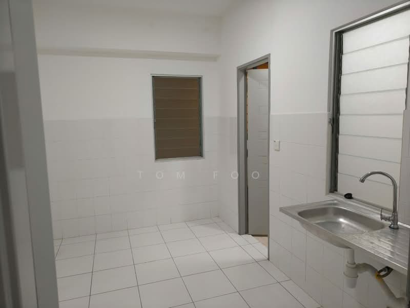 Axis Crown untuk Untuk Disewa - RM 1,800 /bulan, Mac 2026 - Kitchen - PropertyGuru.com.my