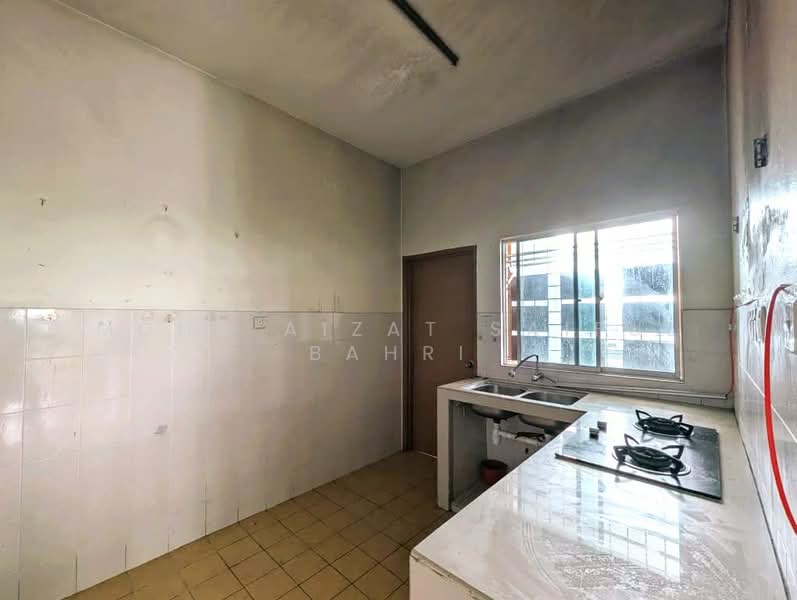 Green Villa untuk Untuk Dijual - RM 290,000, Mac 2026 - Kitchen - PropertyGuru.com.my