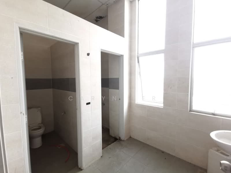 Harvest Green Industrial Park untuk Untuk Dijual - RM 1,980,000, Mac 2026 - Bathroom - PropertyGuru.com.my