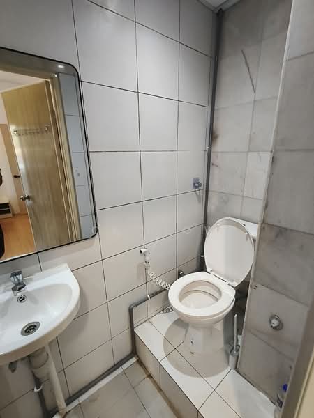 Pelita Indah untuk Untuk Disewa - RM 900 /bulan, Mac 2026 - Bathroom - PropertyGuru.com.my
