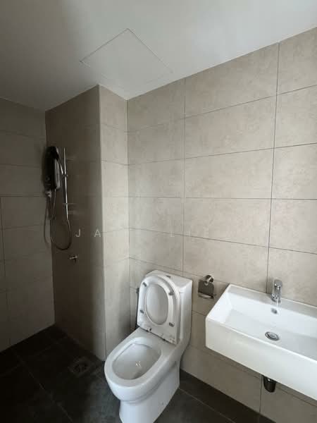 Servis Apartment untuk Disewa di M Luna - Jack Liew - Bathroom - PropertyGuru.com.my
