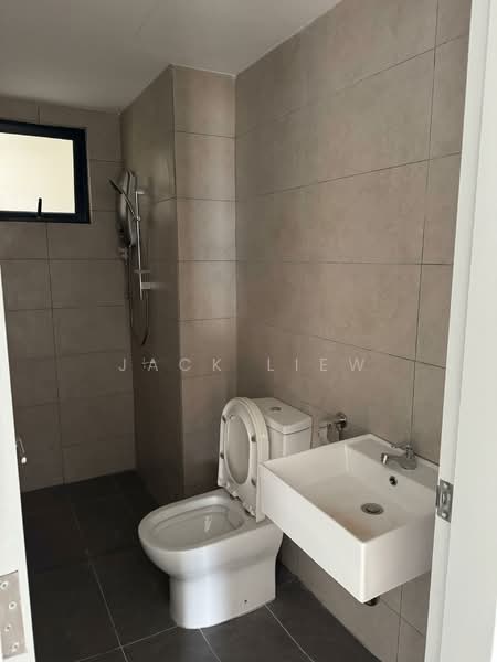 Servis Apartment untuk Disewa di M Luna - Jack Liew - Bathroom - PropertyGuru.com.my
