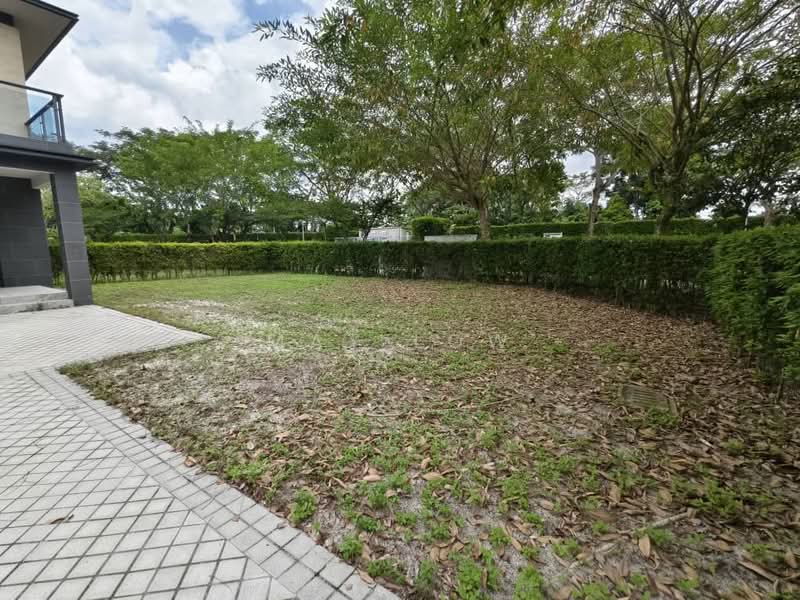 Twin Villa for Rent in Forest City (Gelang Patah) - May Low - Garden - PropertyGuru.com.my