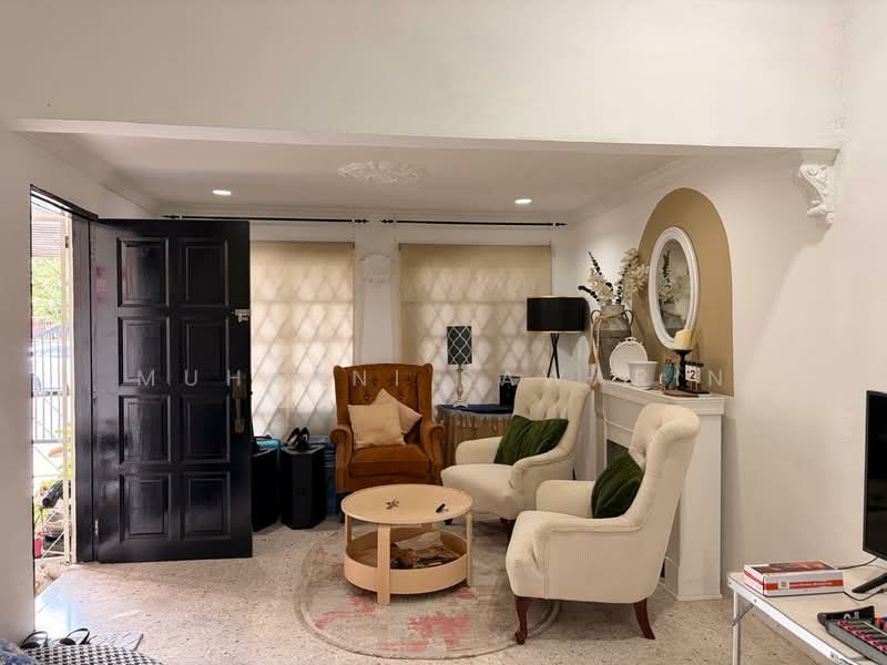 1-storey Terraced House for Sale in Taman Tun Dr Ismail (Kuala Lumpur) - muharni sawarin - Living Room - PropertyGuru.com.my