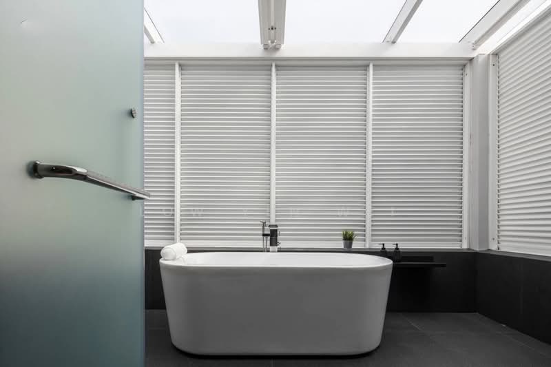 Semi-Detached House for Sale in Putra Heights (Subang Jaya) - Wei Wei Low - Bathroom - PropertyGuru.com.my