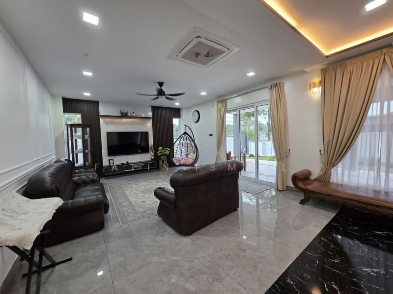 Rumah Banglo untuk Dijual di Bandar Mahkota Cheras (Cheras) - Fatin Ismail - Living Room - PropertyGuru.com.my