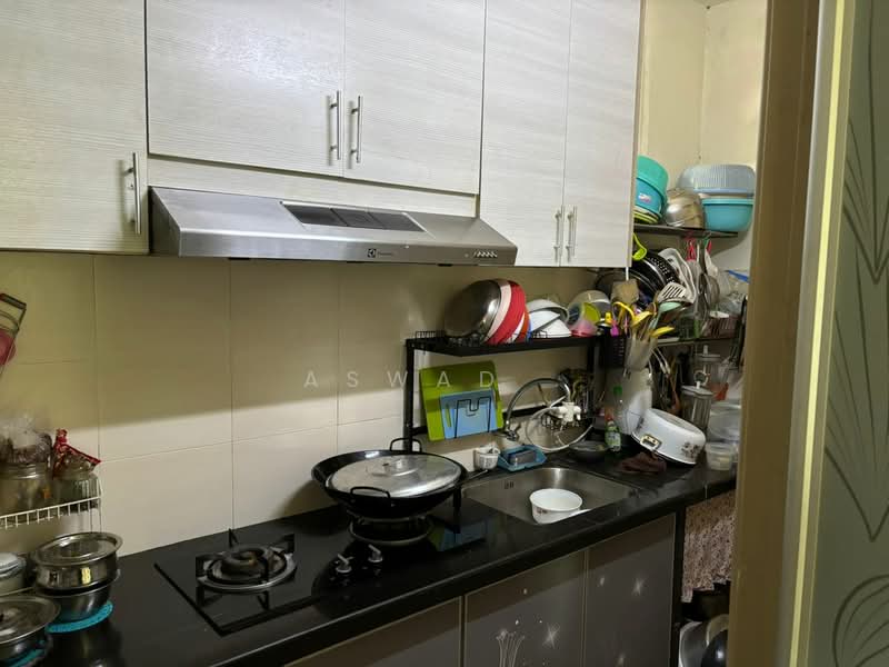 Taman Wakaf Setee Aisah, Seberang Jaya untuk Untuk Dijual - RM 780,000, Mac 2026 - Kitchen - PropertyGuru.com.my