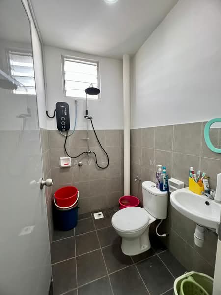 Townhouse for Rent in Johor Bahru (Johor) - Dave Sim - Bathroom - PropertyGuru.com.my