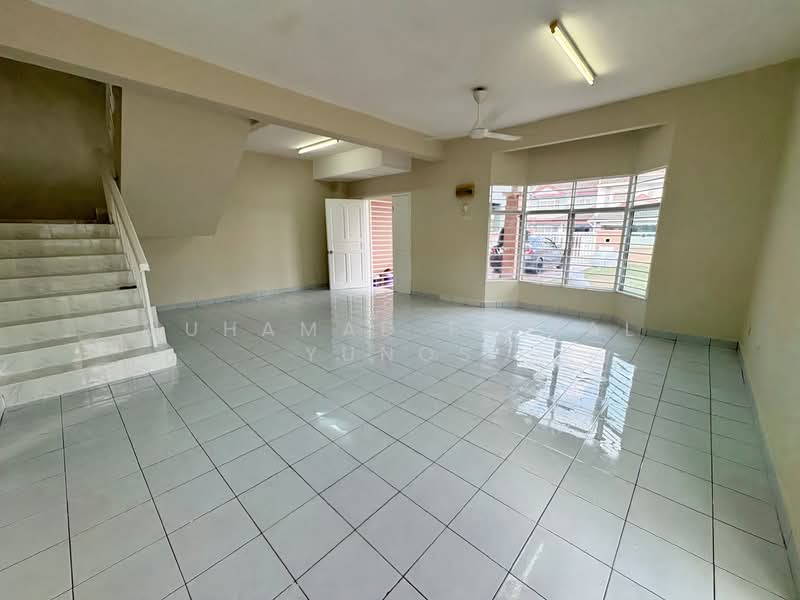 2-storey Terraced House for Rent in Bandar Tasik Kesuma (Beranang) - Muhamad Faizal Yunos - Living Room - PropertyGuru.com.my