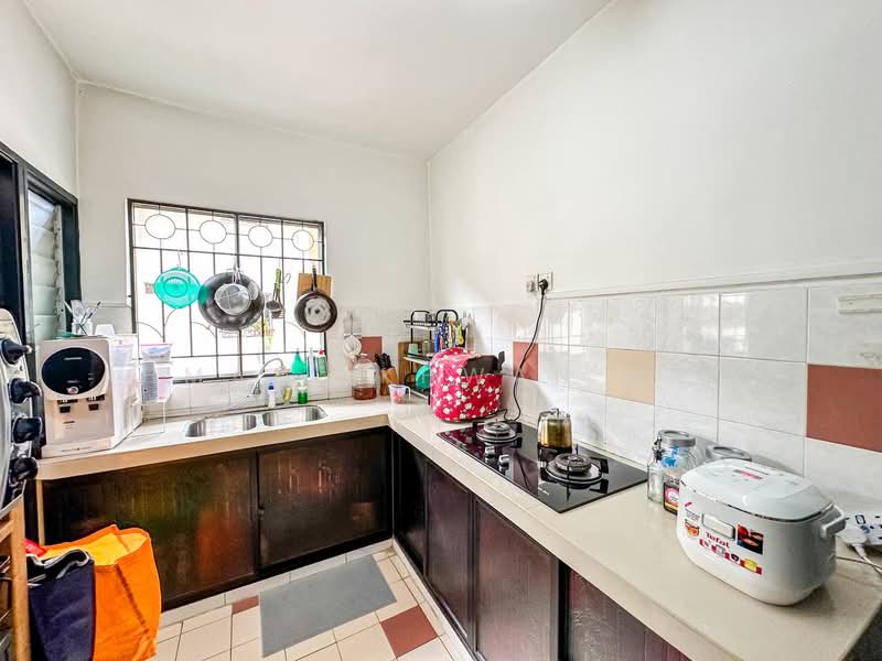 Apartment for Sale at Pangsapuri Carlina - Ahmad Ikhwan Arif - Kitchen - PropertyGuru.com.my