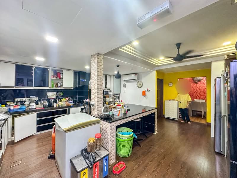 Taman Seri Ampang untuk Untuk Dijual - RM 1,800,000, Mac 2026 - Kitchen - PropertyGuru.com.my