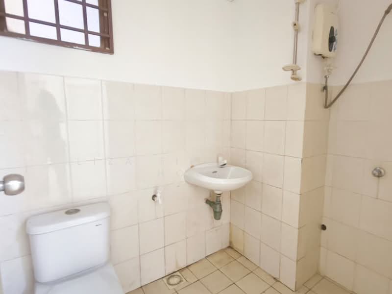Condominium for Sale at Palm Spring @ Damansara - Liza Tieo Quek Hoon - Bathroom - PropertyGuru.com.my