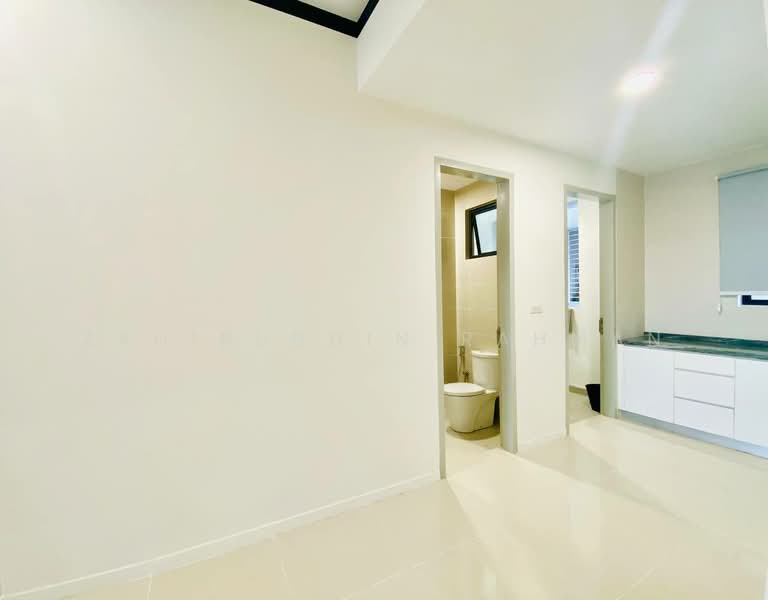 Service Residence for Rent at Sapphire Paradigm - Zahiruddin Rahman - Bathroom - PropertyGuru.com.my