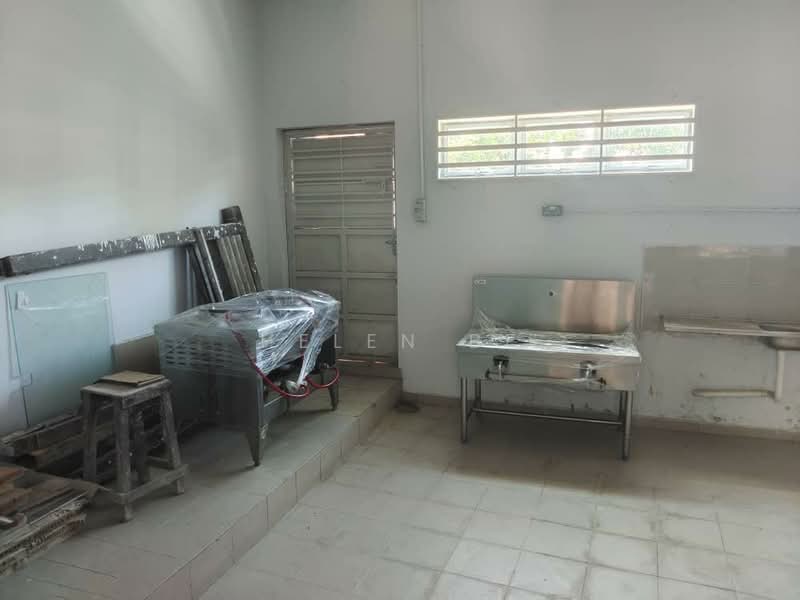 Shop for Sale in Bukit Cina (Melaka City) - Helen BF - Kitchen - PropertyGuru.com.my