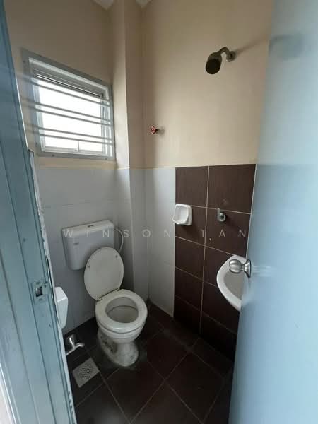 2-storey Terraced House for Sale in Taman Nusantara Prima (Gelang Patah) - Winson Tan - Bathroom - PropertyGuru.com.my