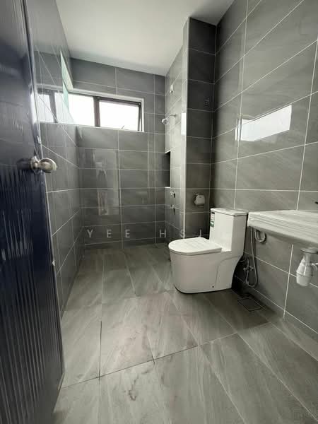 Taman Austin Duta untuk Untuk Dijual - RM 780,000, Mac 2026 - Bathroom - PropertyGuru.com.my