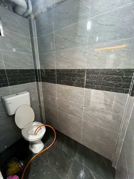 2-storey Terraced House for Sale in Senai (Johor) - Daniel Yong - Bathroom - PropertyGuru.com.my
