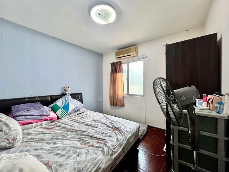 Apartment for Sale at Apartment Bayu - Zahiruddin Rahman - Bedroom - PropertyGuru.com.my