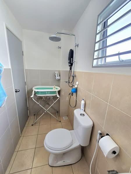 The Palm @ Hillpark untuk Untuk Dijual - RM 700,000, Mac 2026 - Bathroom - PropertyGuru.com.my