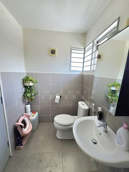 The Palm @ Hillpark untuk Untuk Dijual - RM 700,000, Mac 2026 - Bathroom - PropertyGuru.com.my