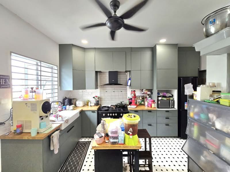 The Palm @ Hillpark untuk Untuk Dijual - RM 700,000, Mac 2026 - Kitchen - PropertyGuru.com.my