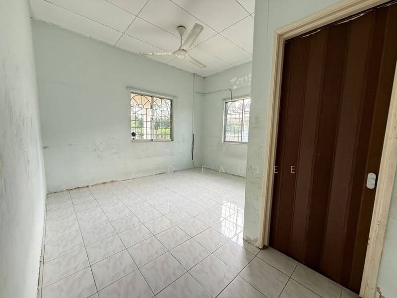 Bungalow for Sale in Bandar Putra Permai (Seri Kembangan) - Ahmad Fadlee - PropertyGuru.com.my