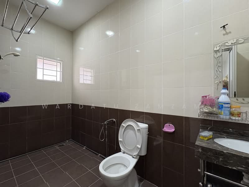 Semi-Detached House for Sale in Bandar Tasik Kesuma (Beranang) - Wardatu Zamzam - PropertyGuru.com.my