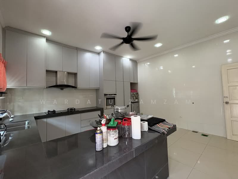 Semi-Detached House for Sale in Bandar Tasik Kesuma (Beranang) - Wardatu Zamzam - Kitchen - PropertyGuru.com.my