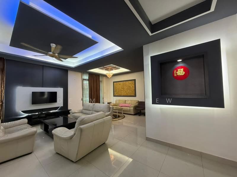 Cluster House for Sale in Taman Seri Austin (Tebrau) - Desmond Lew - Living Room - PropertyGuru.com.my