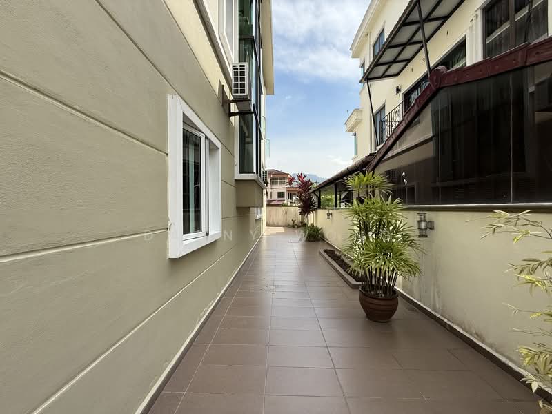 Bungalow for Sale in Rawang (Selangor) - Danny Wong - Exterior - PropertyGuru.com.my