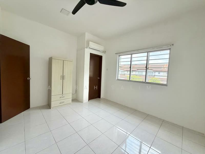 Cluster House for Sale in Sepang (Selangor) - Adibah Salim - Bedroom - PropertyGuru.com.my