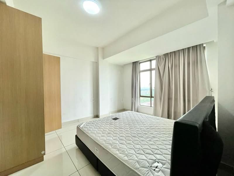 Service Residence for Sale at D'Inspire Residence (Inspira Bestari) - YC Fung - Bedroom - PropertyGuru.com.my