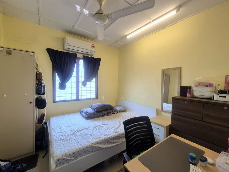 2-storey Terraced House for Sale in Taman Sri Andalas (Klang) - Keyn Aziz - Bedroom - PropertyGuru.com.my