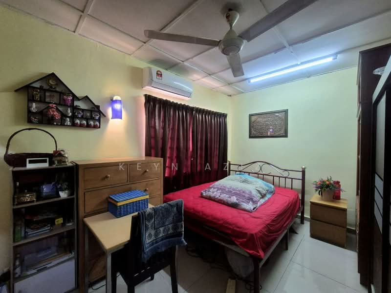 2-storey Terraced House for Sale in Taman Sri Andalas (Klang) - Keyn Aziz - Bedroom - PropertyGuru.com.my