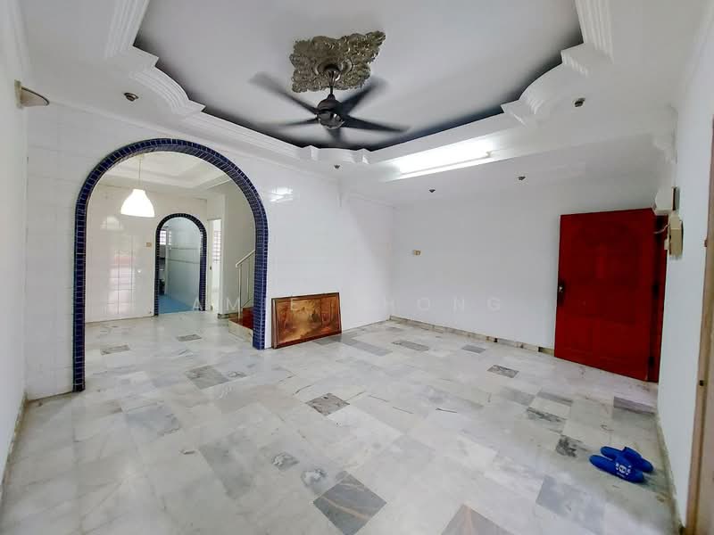 Bercham Double Storey Terace House Facing Field For Sale untuk Untuk Dijual - RM 350,000, Mac 2026 - Living Room - PropertyGuru.com.my